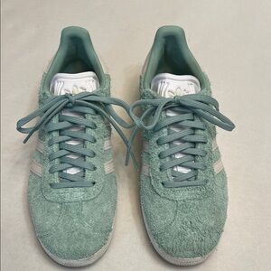 ADIDAS GAZELLE SNEAKERS HAZY GREEN WOMENS 6.5